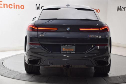 2022 BMW X6 M50i