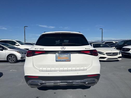 2025 Mercedes-Benz GLC 300 4MATIC