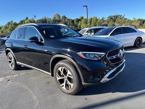 Black 2025 Mercedes-Benz GLC 350e Base