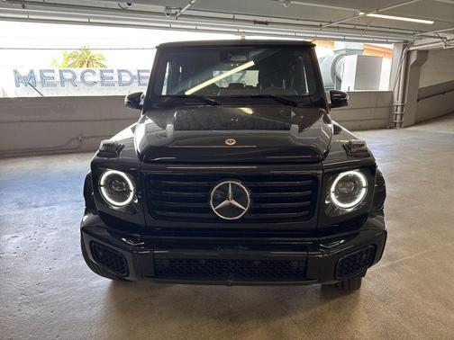 Obsidian Black Metallic 2025 Mercedes-Benz G-Class G 580