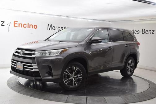 2019 Toyota Highlander LE