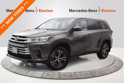 2019 Toyota Highlander LE