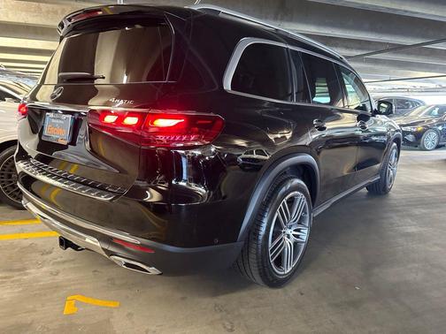 Black 2026 Mercedes-Benz GLS 450 4MATIC