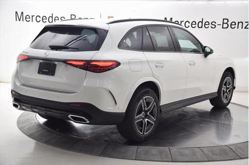 2025 Mercedes-Benz GLC 300 Base