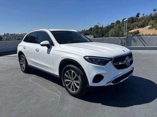 Polar White 2024 Mercedes-Benz GLC 300 Base