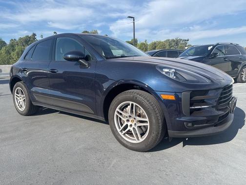 2021 Porsche Macan Base
