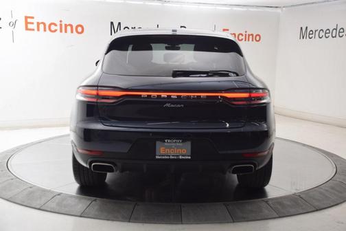 2021 Porsche Macan Base