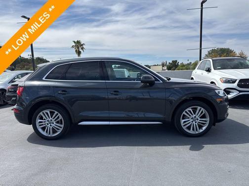 Gray Metallic 2018 Audi Q5 2.0T Tech Premium