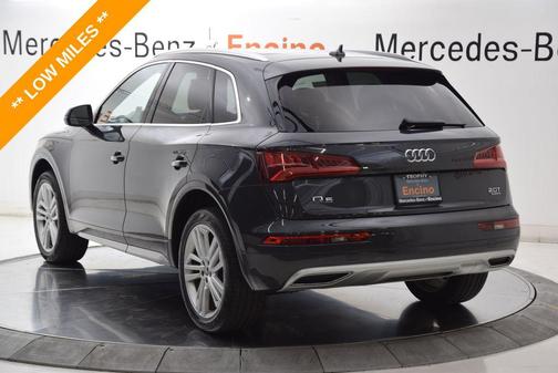 Gray Metallic 2018 Audi Q5 2.0T Tech Premium