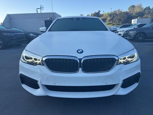 2019 BMW 540 540i
