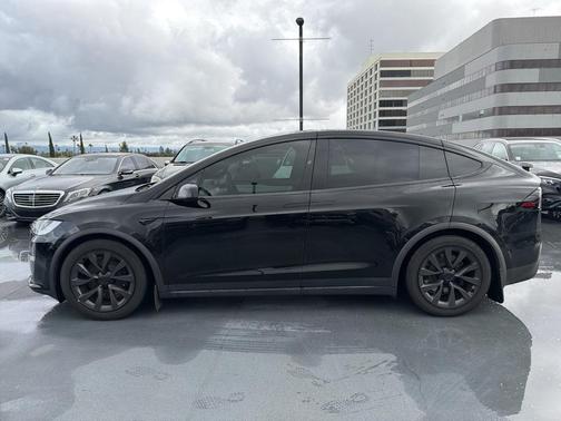 2024 Tesla Model X Long Range