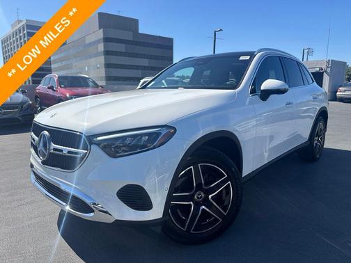 Polar White 2026 Mercedes-Benz GLC 300 Base