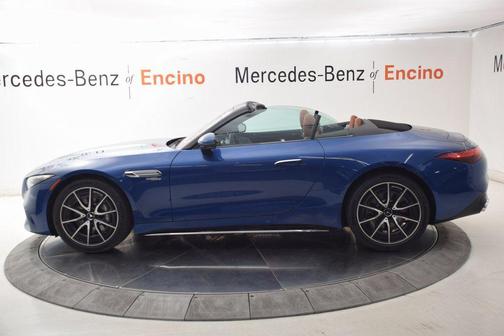 Starling Blue Metallic 2026 Mercedes-Benz AMG SL 43 Base