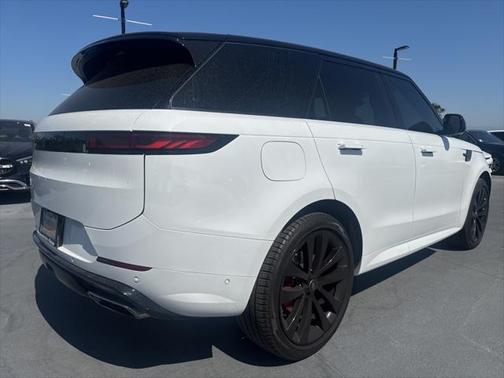 2024 Land Rover Range Rover Sport SE