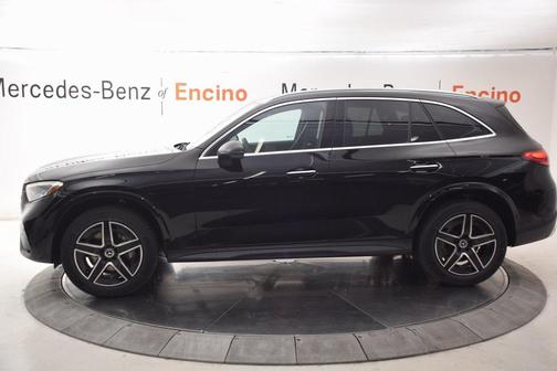 2026 Mercedes-Benz GLC 300 4MATIC