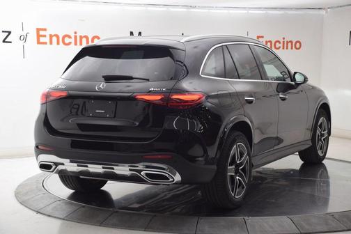 2026 Mercedes-Benz GLC 300 4MATIC