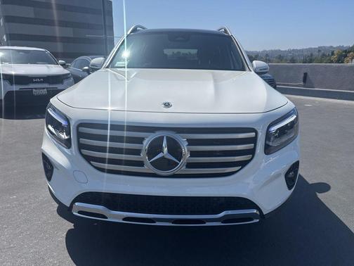 Polar White 2026 Mercedes-Benz GLB 250 Base