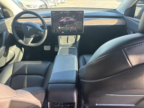 2022 Tesla Model Y Performance Dual Motor All-Wheel Drive