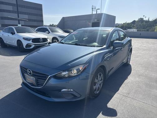 2015 Mazda Mazda3 i Sport