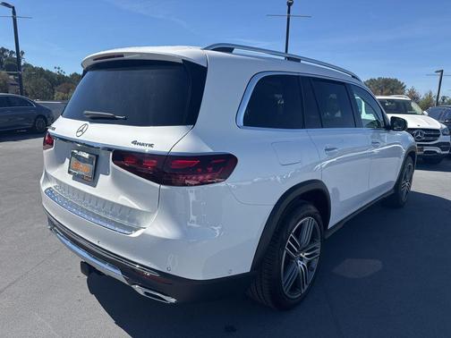 2025 Mercedes-Benz GLS 450 4MATIC