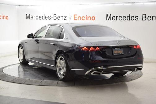Nautical Blue 2027 Mercedes-Benz Maybach S 680 Maybach S 680