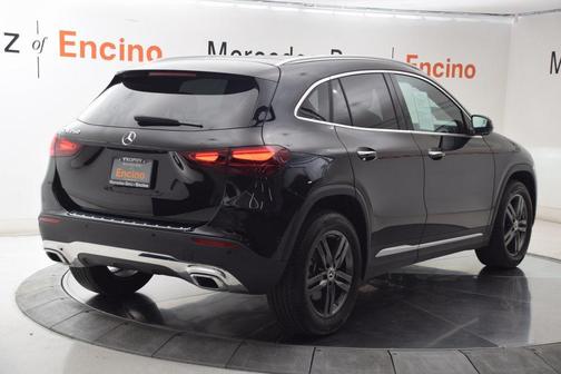 2025 Mercedes-Benz GLA 250 4MATIC