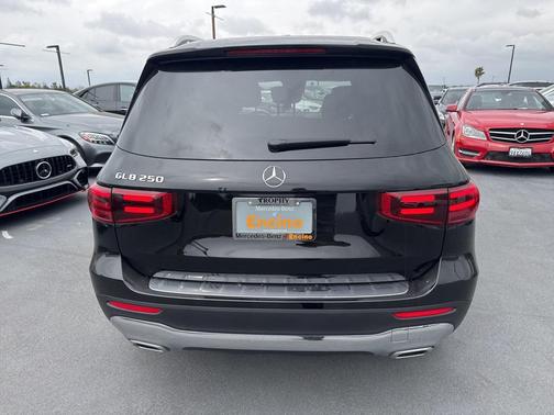 2026 Mercedes-Benz GLB 250 Base