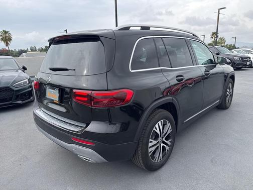 2026 Mercedes-Benz GLB 250 Base