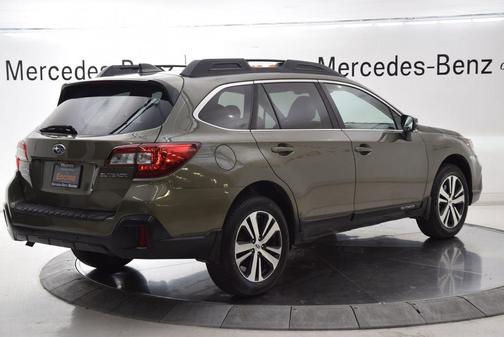 Wilderness Green Metallic 2018 Subaru Outback 2.5i Limited