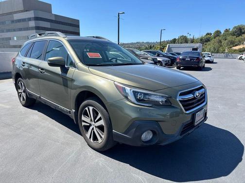 Wilderness Green Metallic 2018 Subaru Outback 2.5i Limited