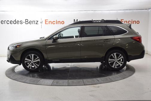 Wilderness Green Metallic 2018 Subaru Outback 2.5i Limited