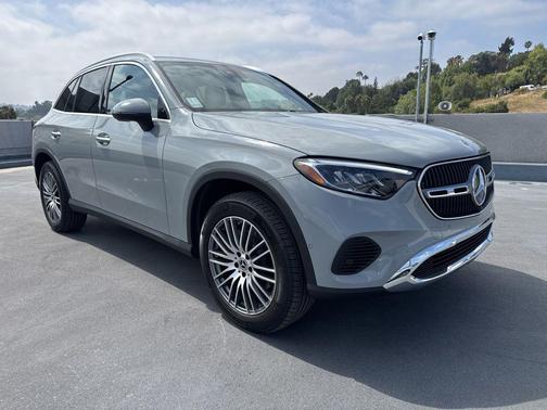 MANUFAKTUR Alpine Grey 2026 Mercedes-Benz GLC 300 Base