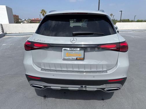 MANUFAKTUR Alpine Grey 2026 Mercedes-Benz GLC 300 Base