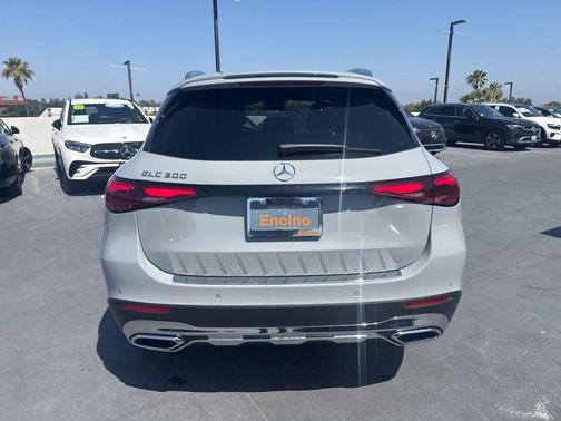 MANUFAKTUR Alpine Grey 2026 Mercedes-Benz GLC 300 Base