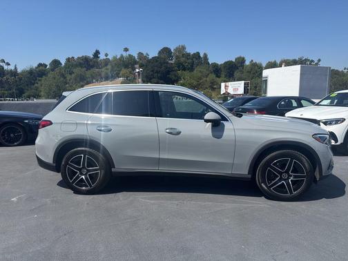 MANUFAKTUR Alpine Grey 2026 Mercedes-Benz GLC 300 Base