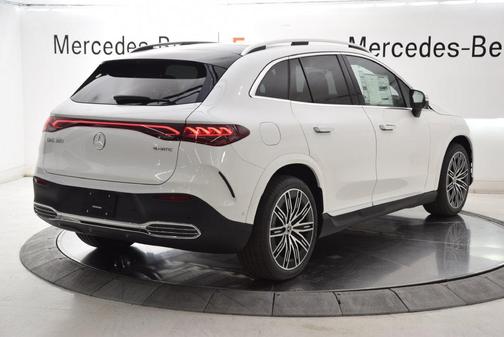 Polar White 2027 Mercedes-Benz EQE 320 EQE 320