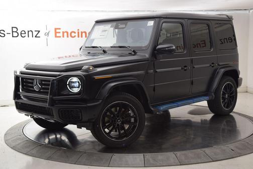Black Magno 2026 Mercedes-Benz G-Class G 550