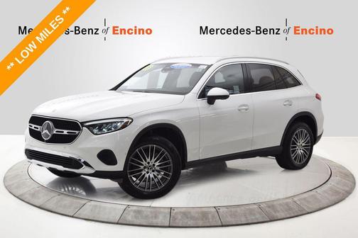 Polar White 2026 Mercedes-Benz GLC 300 Base