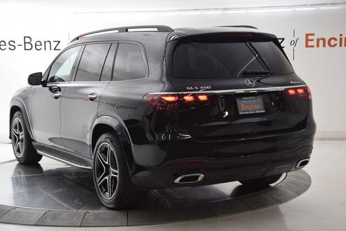 Obsidian Black Metallic 2025 Mercedes-Benz GLS 450 4MATIC