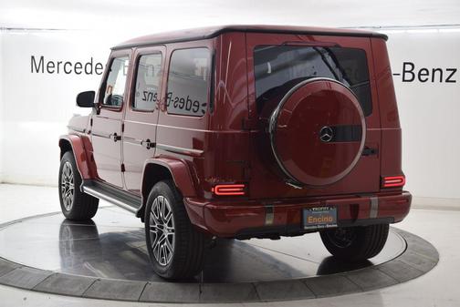 MANUFAKTUR Cardinal Red 2025 Mercedes-Benz G-Class G 580