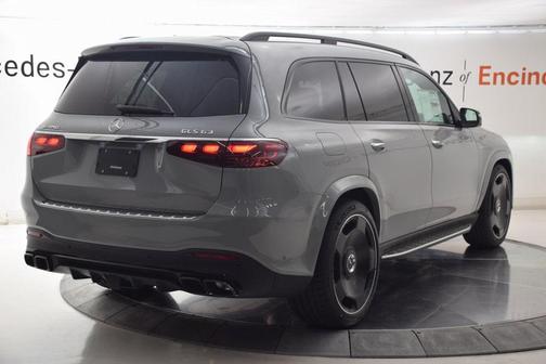 2026 Mercedes-Benz AMG GLS 63 Base