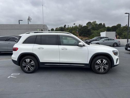 Polar White 2024 Mercedes-Benz GLB 250 Base