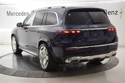 Twilight Blue Metallic 2026 Mercedes-Benz Maybach GLS 600 4MATIC