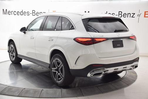 2025 Mercedes-Benz GLC 300 4MATIC