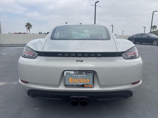 Chalk 2019 Porsche 718 Cayman Base
