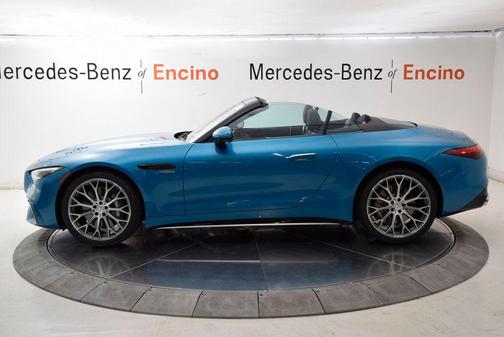 Hyper Blue Metallic 2026 Mercedes-Benz AMG SL 43 Base