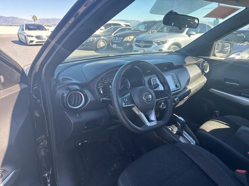 2019 Nissan Kicks SV