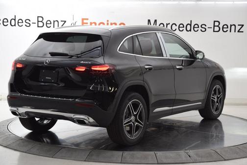 Night Black 2026 Mercedes-Benz GLA 250 4MATIC