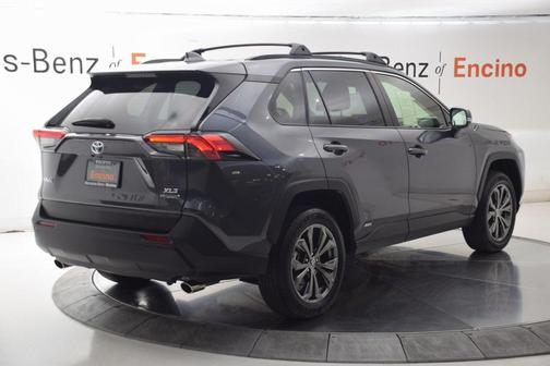 2023 Toyota RAV4 Hybrid XLE Premium