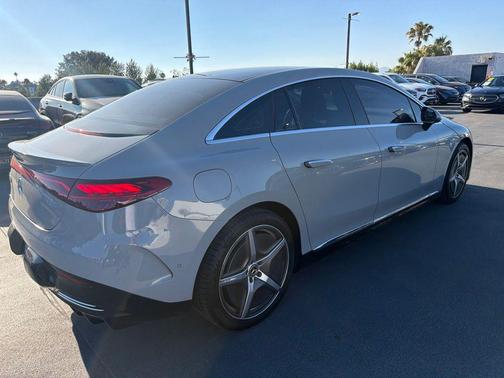 MANUFAKTUR Alpine Grey 2023 Mercedes-Benz EQE 350+ Base